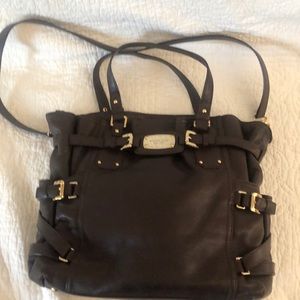 BRAND NEW MK SPACIOUS LEATHER BAG